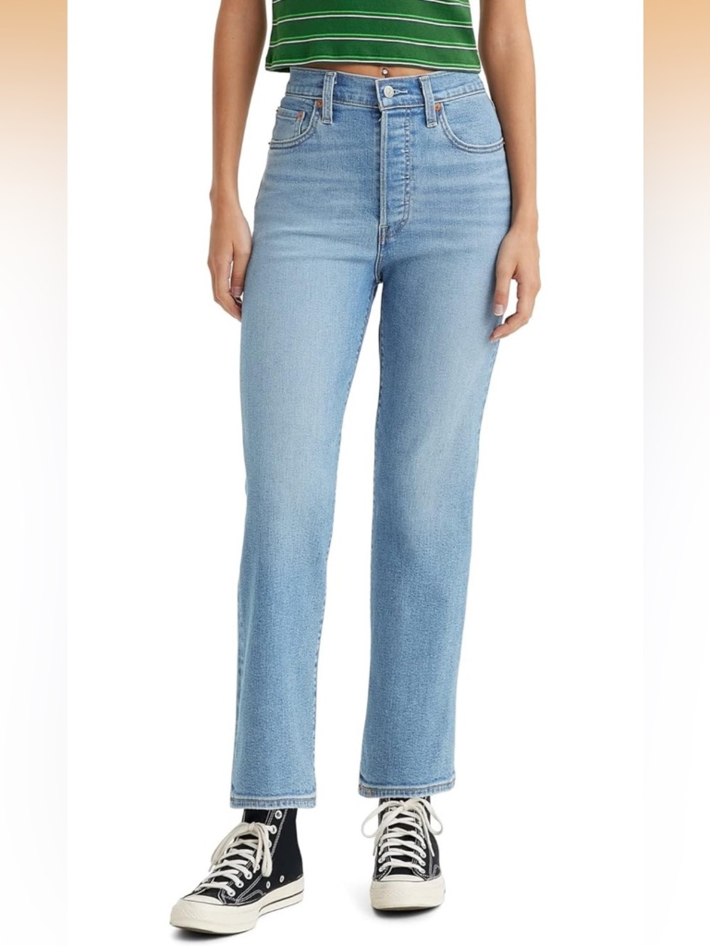 Levi’s light wash ribcage straight ankle jeans, size 32